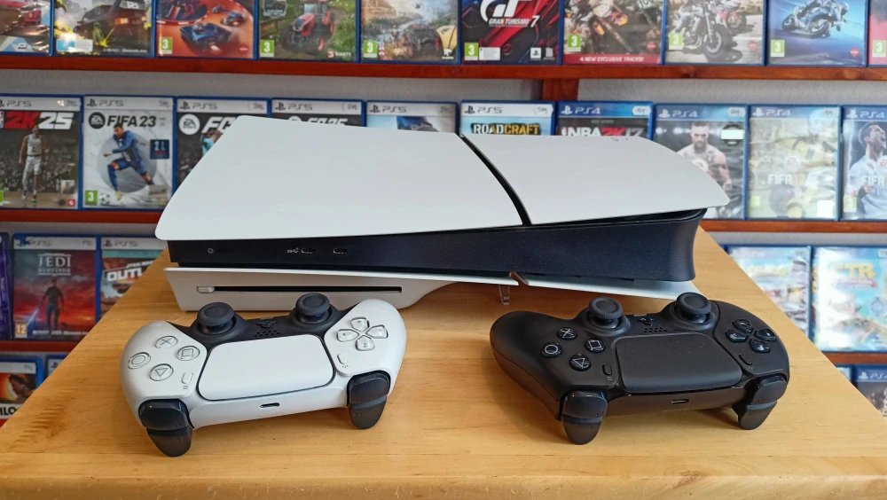 PlayStation 5 Slim 1TB + 2× DualSense
