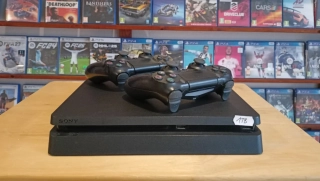 PlayStation 4 Slim 1TB 